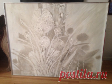 Lee Reynolds Mid Century Oil Painting   | eBay This painting is very subtle, yet stunningly detailed. The texture is raised off the canvas in some places, adding an extra dimension. The flowers are white/cream on a tan and cream background. Frame is very simple and chic. Made of brushed silver metal.Painting is in mint condition.48h x60w (5' x 6')Due to it's size, this painting should be picked up and shipped by a shipping company. Check with Pylar for pricing. I ship from Beverly Hills | eBay!
