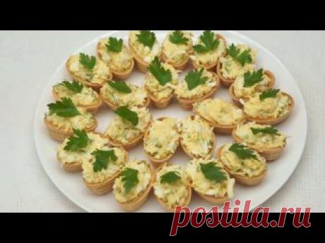 5 легких закусок для фуршета ★1★ Канапе с колбасой маслинами и сыромИНГРЕДИЕНТЫ:колбаса - 200 гмаслины без косточки - 50 гогурцы - 200 гсыр фета - 200 гшпажки - 30 шт.★2★ Закуска из перца и сыраИНГРЕДИЕНТЫ:перец - 2-3 штсыр - 200 гяйцо варенное - 1 штчеснок - 2 зубчикаукропмайонез - 2 ст. л.★3★ Закуска из баклажанов...