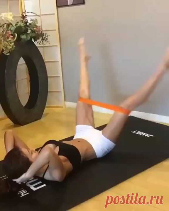 Booty bands exercises