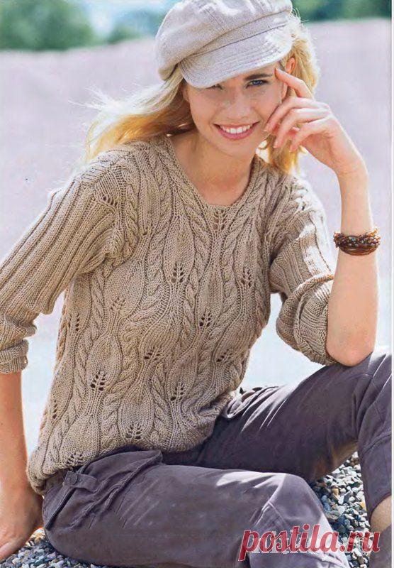 Вязаный пуловер с рельефным рисунком