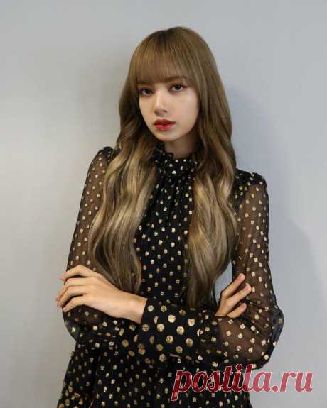 Косметика, которой пользуется Лиса из BLACKPINK
Девочки из Blackpink выглядят великолепно на всех концепт-фотографиях и видео, видно, как стараются их стилисты. Но мало кто знает, что сами участницы очень любят косметику. Они часто сами пробуют косметические новики и активно ими пользуются. На одном из корейских шоу девушки показали свои косметические фавориты. Сегодня мы рассмотрим то, что нам показывала Лиса. картинка взята […]
Читай дальше на сайте. Жми подробнее ➡