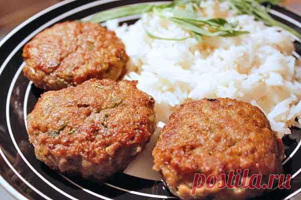 Котлеты говяжьи (с крахмалом и сливочным маслом вместо хлеба)