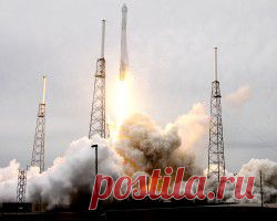 Космический грузовик Dragon отправился к МКС