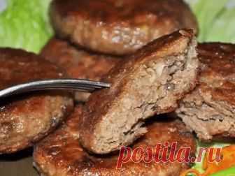 ВКУСНЫЕ ПЕЧЁНОЧНО-КАРТОФЕЛЬНЫЕ КОТЛЕТЫ  ВКУСНЫЕ ПЕЧЁНОЧНО-КАРТОФЕЛЬНЫЕ КОТЛЕТЫ 
Несложный рецепт бюджетного блюда. Особенно поможет, когда остался в холодильнике отварной картофель и есть немного печенки.