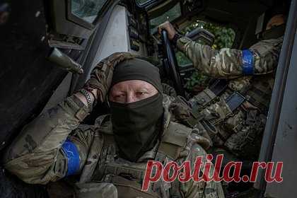Стало известно о массовой гибели украинских штурмовиков ради видео о взятии села