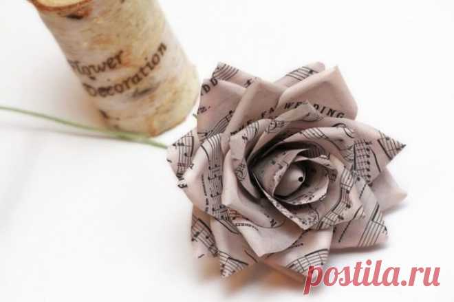 Бумажные цветы из газет