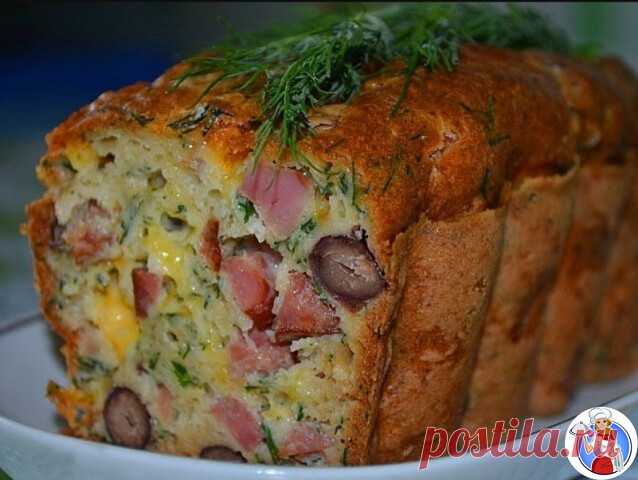 Мясной кекс

Ингредиенты:

Сардельки — 3 шт.
Сыр — 100 г
Майонез — 100 г
Сметана — 100 г
Фасоль — 400 г
Яйца — 3 шт.
Зелень
Сода — 1 ч. л. гашеная уксусом
Мука - 1 стакан

Приготовление:

1. В миску разбить яйца, добавить майонез, сметану, перемешать. Добавить соду, гашеную уксусом 9 %. Добавить муку, перемешать.
2. Сардельки и сыр нарезать кубиками, зелень мелко нарезать. Добавить в тесто перечисленные продукты и фасоль. Перемешать.
3. Выложить смесь в форму для выпекания...