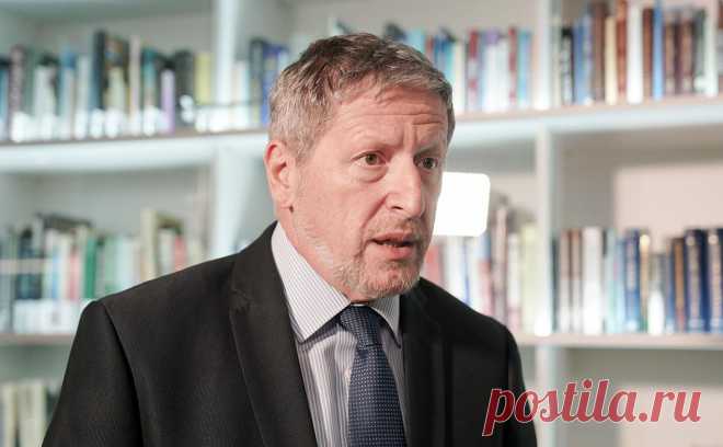 В Израиле назвали беспорядки в Дагестане направленными против государства. Беспорядки в аэропорту Махачкалы, возникшие при прибытии борта из Тель-Авива, были направлены как против еврейского населения, так и против государства, заявил в интервью РБК посол Израиля в России Александр Бен Цви