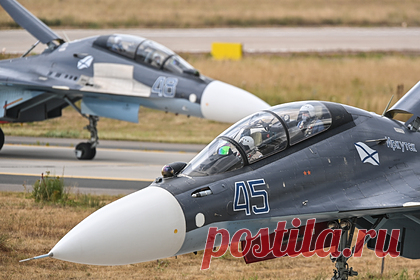 В Белоруссию прибыли российские авиаторы для охраны Союзного государства. В Белоруссию в рамках создания совместного учебно-боевого центра подготовки Вооруженных сил (ВС) и войск ПВО были доставлены самолеты Су-30СМ Воздушно-космических сил России, сообщило оборонное ведомство республики. Отмечается, что авиаторы будут охранять воздушные границы Союзного государства.