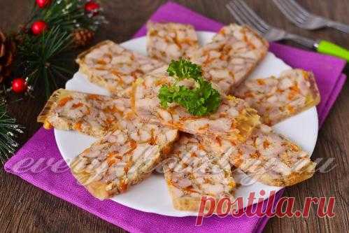 Куриный рулет с желатином в пищевой пленке