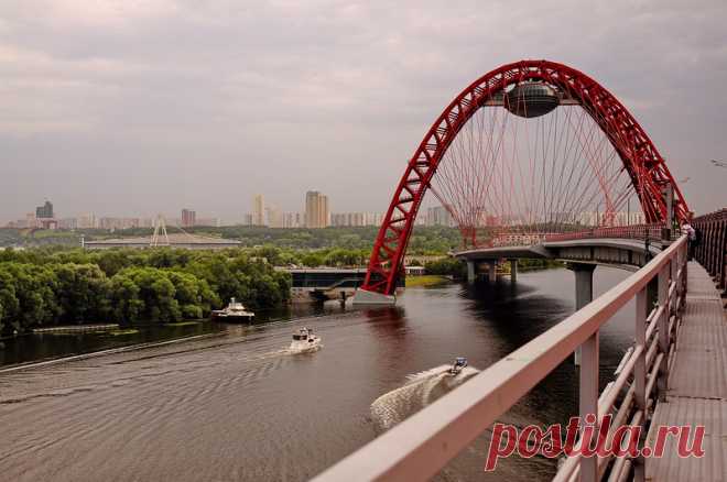 Прогулка по мосту