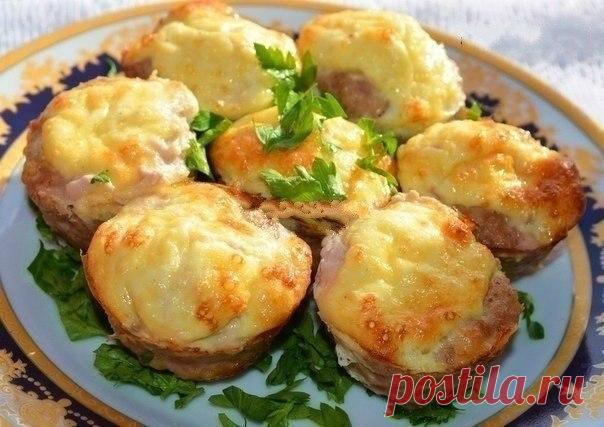 Делюсь лучшими рецептами (только проверенные)--4. Мясные кексы с сырно-яичной начинкой.