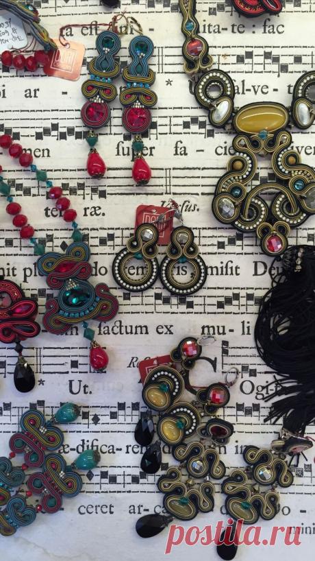 (9) The sweet sounds and colors of harmony! #DoriCsengeri #color #accessories #designer #maker #earrings #statement | Soutache | Аксессуары, Ювелирные …