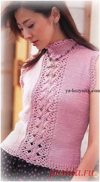 Топ с красивым узором.схема http://ya-hozyaika.com/vyazanie-spitsami/bluza-kofta-..