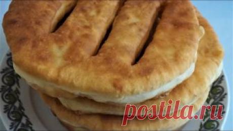 ПЫШНЫЕ ЛЕПЁШКИ как у бабушки Рецепт лепёшек на простокваше/кефире как в детстве у бабушки. Лепёшки получаются просто вкуснейшие! Ещё 8 рецептов самых разных лепёшек смотрите в этом плейл...