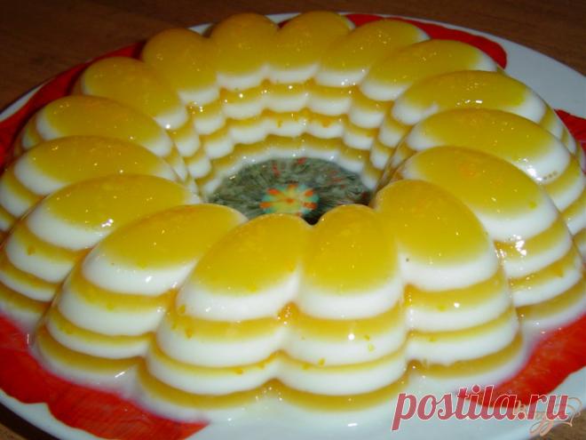 Молочно-апельсиновое желе 
Ну что можно сказать об этом желе, такое полосатенькое, такое ароматное, такое вкусное, такой превосходный десерт!
Ингредиенты
Молоко1 л
Апельсин4 шт.
Сахар400г
Ванильный сахар 20г
Желатин40г
Вода700…