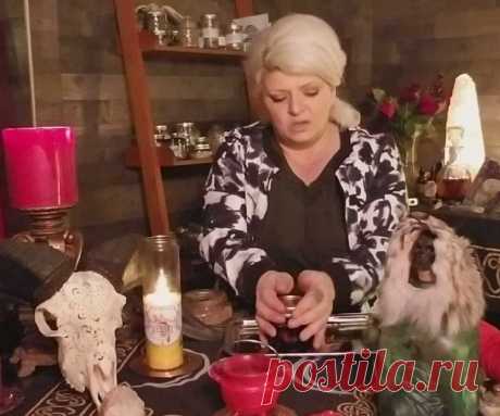 Где можно найти: гадалки целители ясновидящие? Гадалки и ясновидящие в Московской области. Цифровые предсказания: как гадалки оккупировали TikTok 100% Хорошие гадалки, Гадания и предсказания, Помощь ясновидящих Обращалась к Дарине, так как уже долго не могу наладить свою личную жизнь. Такие же проблемы были у моей мамы, она долго не могла выйти замуж, а с папой они