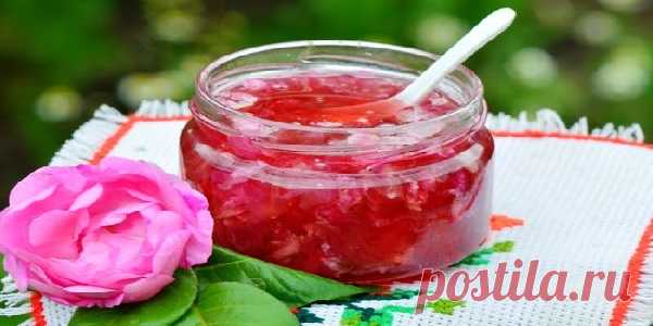 Варення з пелюсток рожі (чайної троянди)