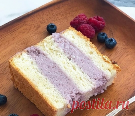 АНГЕЛЬСКИЙ ТОРТ С МАЛИНОВЫМ ХОЛОДНЫМ ЧИЗКЕЙКОМ
Ангельский бисквит на форму 16 см
4 белка 75 гр сахара 75 гр муки Щепотка соли 1/2 чл разрыхлителя
Малиновый чизкейк без выпечки:
250 гр маскарпоне 140 гр творожного сыра (можно заменить на маскарпоне) 120 гр сахара
130гр маслинового пюре 100гр сливок. 10 гр желатина Dr.Oetker