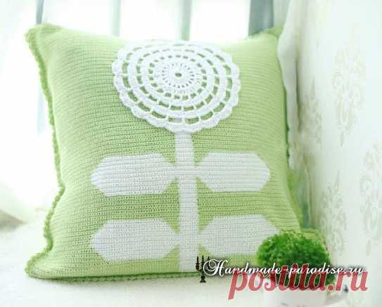 Вяжем крючком подушку с большим цветком - Handmade-Paradise