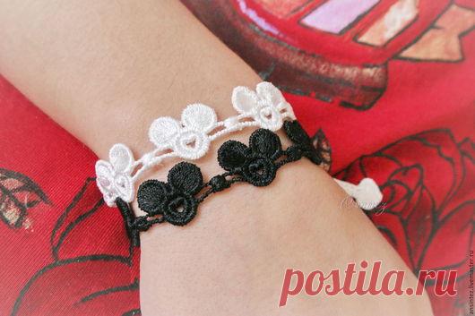 Купить браслеты вышивка Противоречивый Микки комплект 2шт. - чёрно-белый, вышитый браслет