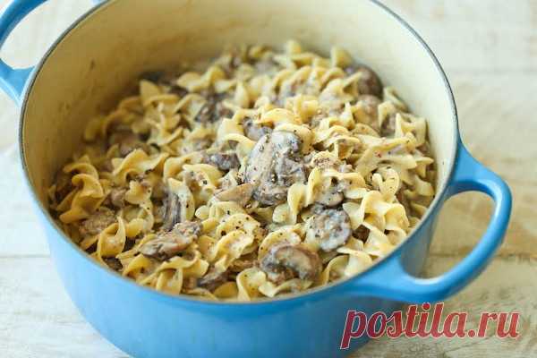 Сливочные макароны с грибами и фаршем