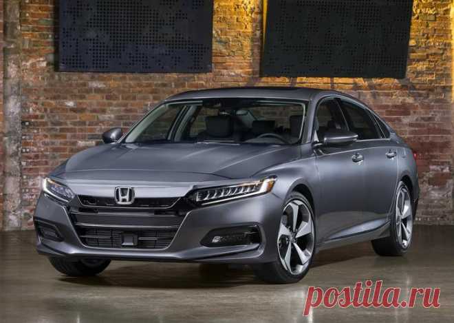 Honda Accord 2018 – 10 поколение японского седана Новые авто Хонда 2018-2019 года представляет седан Honda Accord 10-поколения, презентованный 14 июля 2017 года в Америке. В нашем обзоре новый Хонда Аккорд 2018 года – фото, цена и комплектации, техни...