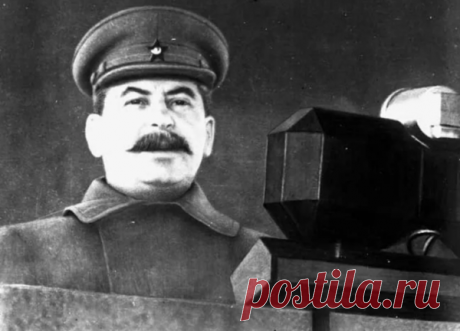 Какие территории Сталин присоединил к Литве После раздела Польши территория Литвы увеличилась. Всё благодаря Иосифу Сталину, который передал литовцам Вильно с прилегающей областью. А уже после окончания Великой Отечественной войны состав в Литовской ССР вошла часть Восточной Пруссии на правом берегу Немана – город Мемель (Клайпеда). Но для чего «вождю народов» было нужно такое расширение?