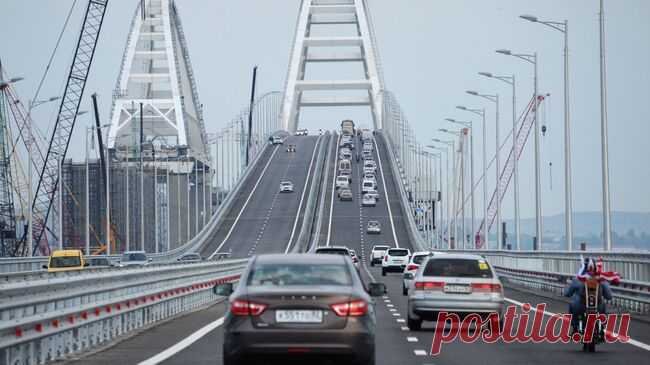 Туристам посоветовали выбирать маршруты в обход Крымского моста