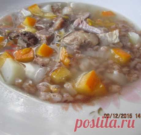 Густой суп с говядиной, тыквой и перловкой