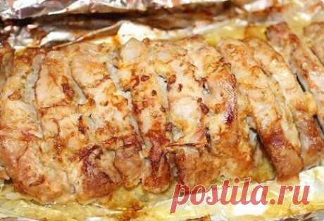 Свинина, запеченная с чесноком в фольге | Банк кулинарных рецептов