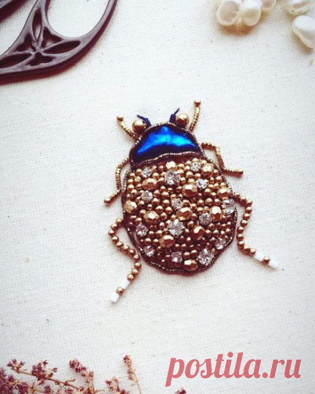 Вышитые насекомые от Хамайры Бинт Альтаф