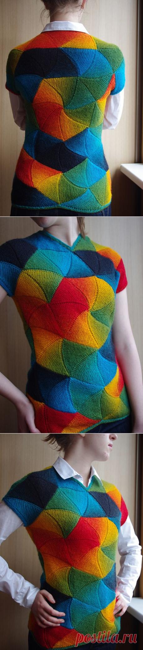 Ravelry: vi-lena's Palytra. Красивая маечка выполнена узором Чешуя дракона (спицами)