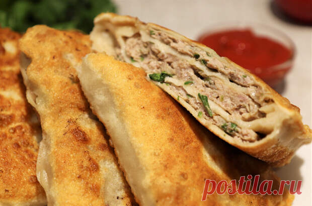 Такие лепешки любому чебуреку фору дадут. Много сочной начинки - Будет вкусно - 28 июля - 43583472166 - Медиаплатформа МирТесен Конечно, многим блюдам с чебуреком конкурировать сложно. Но эти лепешки превзошли их. Начинки в них очень много и она очень сочная. Да и масла для обжарки понадобится намного меньше, чем для чебуреков. В нашей семье их полюбили даже больше, чем чебуреки. Приготовить такие лепешки несложно, - 28 июля - 43583472166 - Медиаплатформа МирТесен