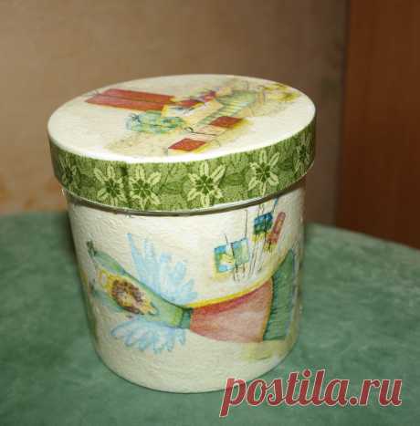 Декупаж баночки из под геля.