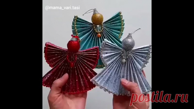 Ангелочки. Они делаются очень просто, а главное быстро! И получается очень красивый декор.