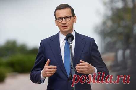 Польша раскритиковала Германию за отношение к России. Премьер-министр Польши Матеуш Моравецкий раскритиковал Германию за отношение к России и возмутился нерешительностью ФРГ в российско-украинском конфликте. По его словам, политика Берлина нанесла огромный ущерб Европе. Премьер обвинил немцев в постоянном «преклонении перед Россией».