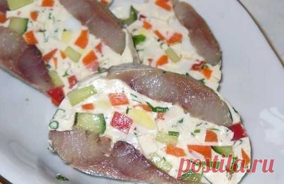 ЗАКУСКА ИЗ СЕЛЁДКИ “ПРАЗДНИЧНАЯ” | Самые вкусные кулинарные рецепты