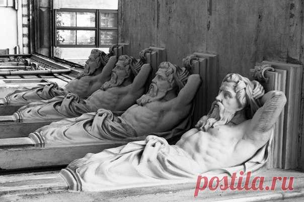 Другой взгляд на атлантов. 7 фото недели для хорошего настроения: ↪