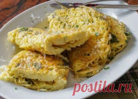 Омлет с макаронами и сыром – рецепт с фото, как приготовить на Вкусно Дома Омлет с макаронами и сыром. Готовим дома вкусный омлет с макаронами и сыром. Рецепт приготовления омлета с макаронами и сыром. Как приготовить омлет с макаронами и сыром.