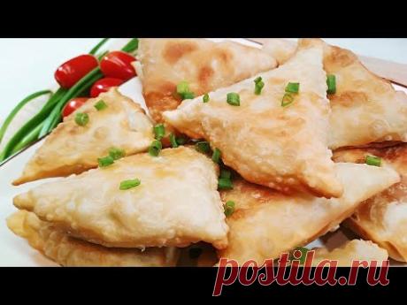 Дюжина пирожков за 100 рублей! Жареные слоеные пирожки с плавленным сыром Дружба и зеленым луком - YouTube