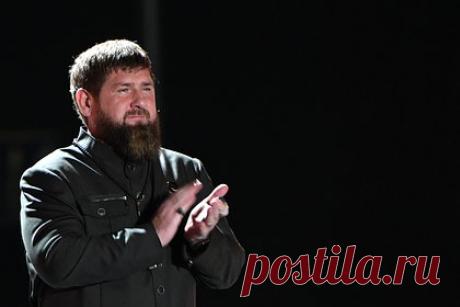 Кадыров сообщил об отправке 300 спецназовцев «Ахмат-1» в зону СВО. Глава Чечни Рамзан Кадыров сообщил, что в зону спецоперации направились 300 бойцов подразделения ОМОН «Ахмат-1». «Каждый из них переполнен желанием искоренить проклятое явление, именуемое сатанизмом. Нет никаких сомнений, что приверженцы бесчеловечной идеологии встретят свой конец», — отметил Кадыров.