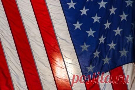 В США рассказали об отношении американцев к конфликту на Украине. Даже далекие от реальности американцы поняли, что Соединенные Штаты проиграли в конфликте на Украине. Об этом рассказал экс-советник госсекретаря, полковник в отставке Лоуренс Уилкерсон в интервью изданию American Conservative (AC). По словам офицера, Москва уже одержала победу в противостоянии с Западом.