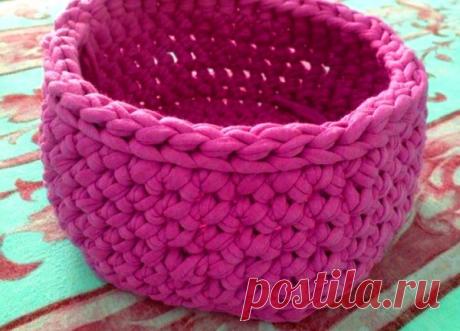 Вязание крючком: простая круглая корзинка | 33 Поделки | Яндекс Дзен