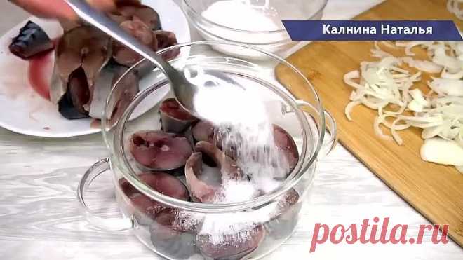 Солю скумбрию способом привезенным с крайнего севера. Получается просто замечательной! Сагудуй