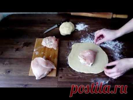 Куриная грудка с ананасами в мешочках. #готовимдома #куринаягрудка #курник