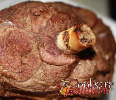 Самые вкусные рецепты горячих блюд к праздникам Ни один праздник не обходится без горячего блюда, в роли которого с печальной регулярностью выступает традиционная жареная курица. Мы же предлагаем разнообразить праздничный стол одним из десятков вкусных и оригинальных рецептов горячего. Все предложенные рецепты достаточно просты и не требуют каких-то дорогостоящих ингредиентов (иными словами, седло барашка с трюфелями вам готовиться не придется). Зато ваши домашние наверняка будут рады…