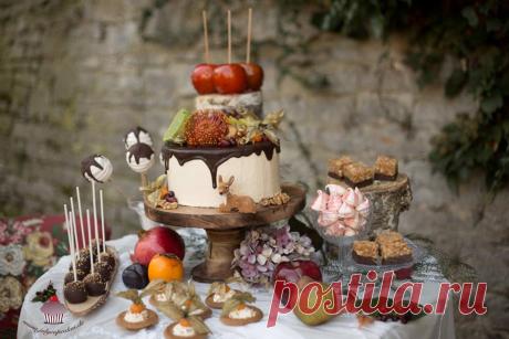 My Cupcakes and Cakes World: PEAR and CRANBERRY CAKE & RUSTIC WEDDING SWEET TABLE