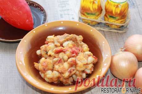 Тушеная с мясом фасоль