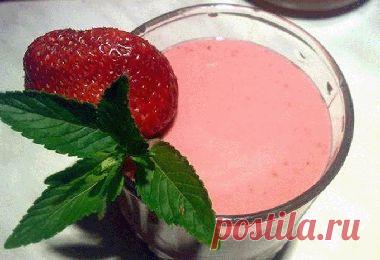 2 клубничных ликера:1)быстрый " Кремово-клубничный" и 2).не очень "Обычный Клубничный ".